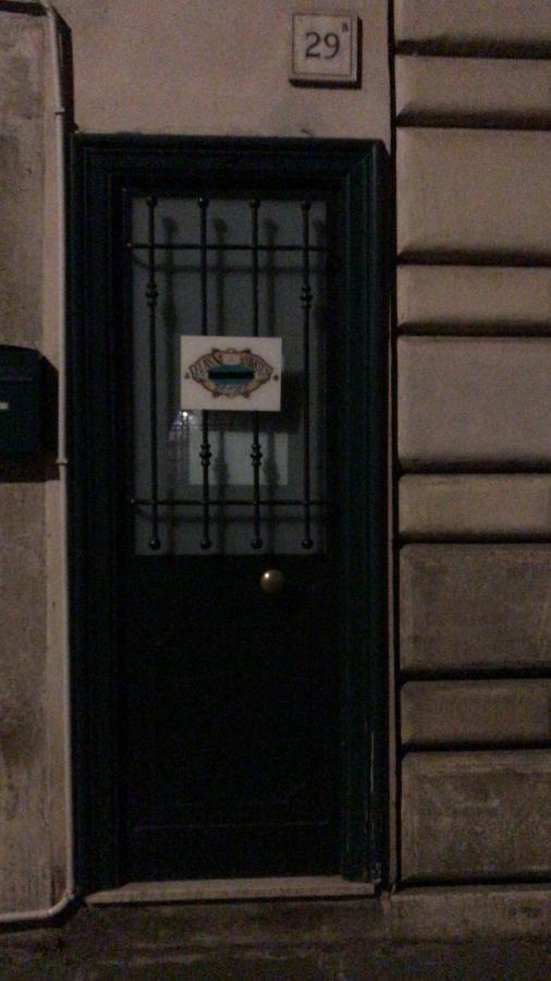 Flann O'Brien Rooms Rome Exterior photo